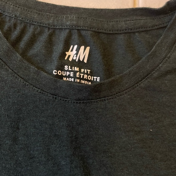 H&M Dark Green Slim Fit T-Shirt‎ - Picture 3 of 5